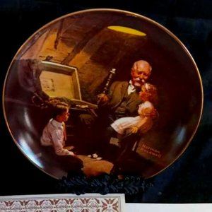 NORMAN ROCKWELL DISPLAY PLATE "GRANDPAS TREASURE CHEST" PLATE 2 IN THIS SERIES